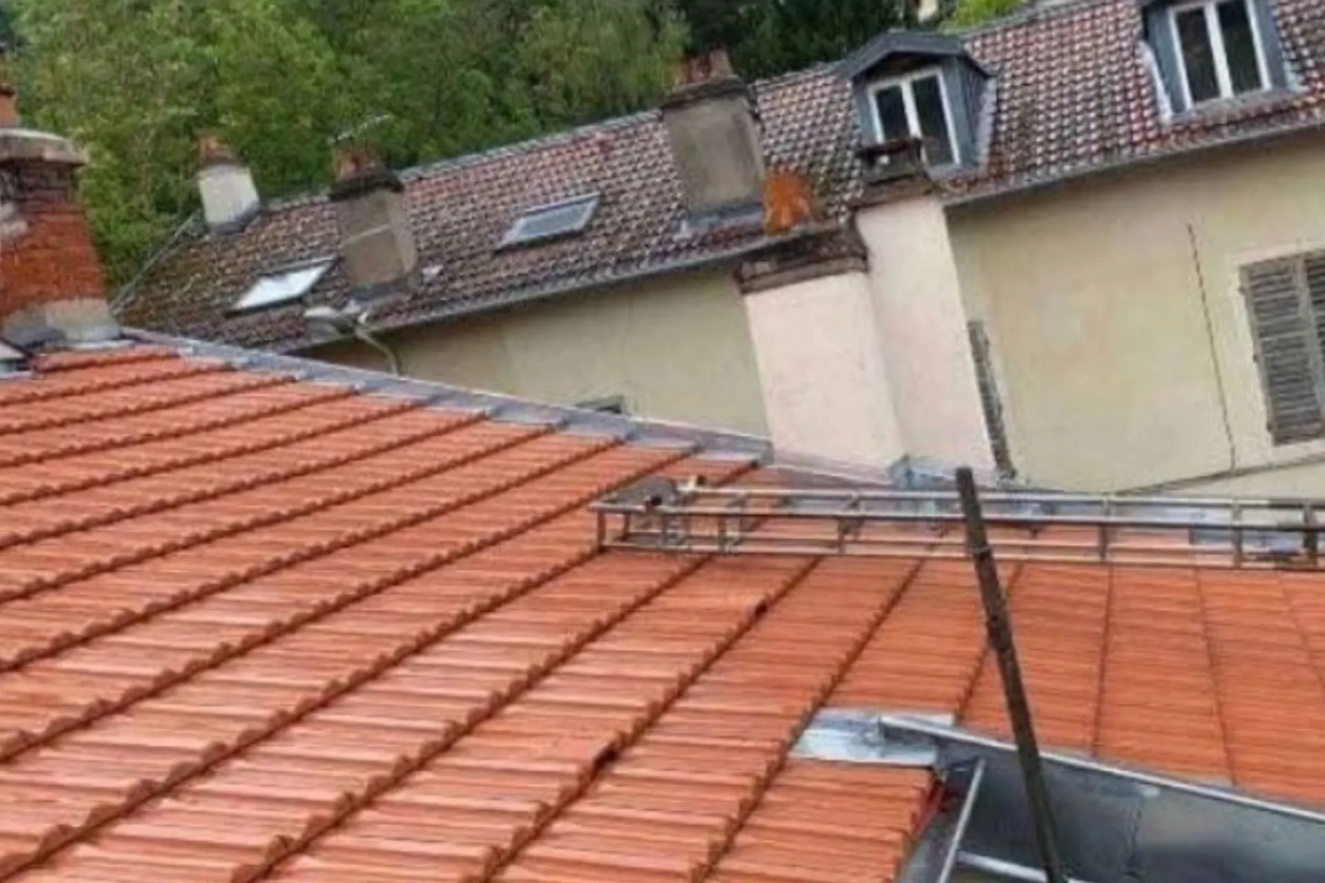 Pose de couverture ardoise et étanchéité par S Toiture
